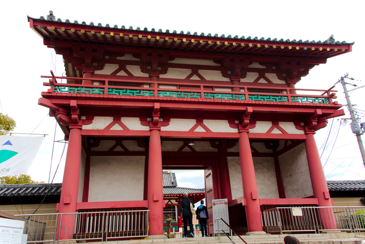 Great South Gate of Shitennō-ji Temple