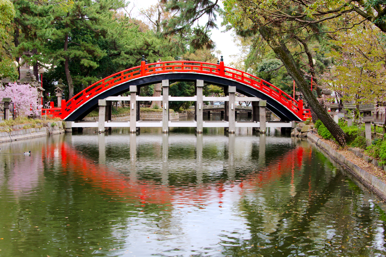 Sori-hashi Bridge at Sumiyoshi Taisha