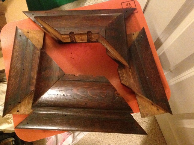 Separated roof of clock case